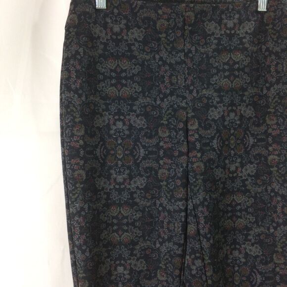 Chico's Size 0.5 (6) Stretch Pull-On Pants Brown Paisley Jacquard Slim Leg - Picture 4 of 5